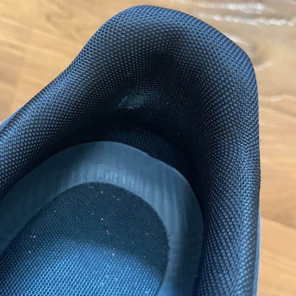 On Running Men's Black Cloud Sneakers - Picture 10 of 10